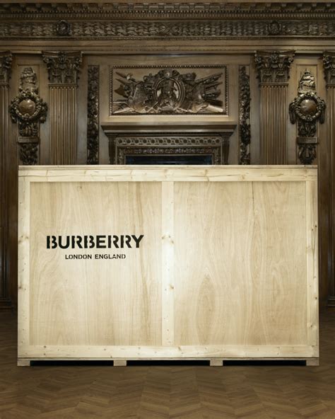 burberry moto|Global: Burberry x DAB Motors .